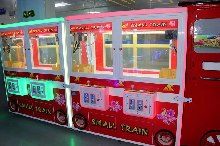 Train 4 Players Family Claw Machine Arcade Claw Crane Machine