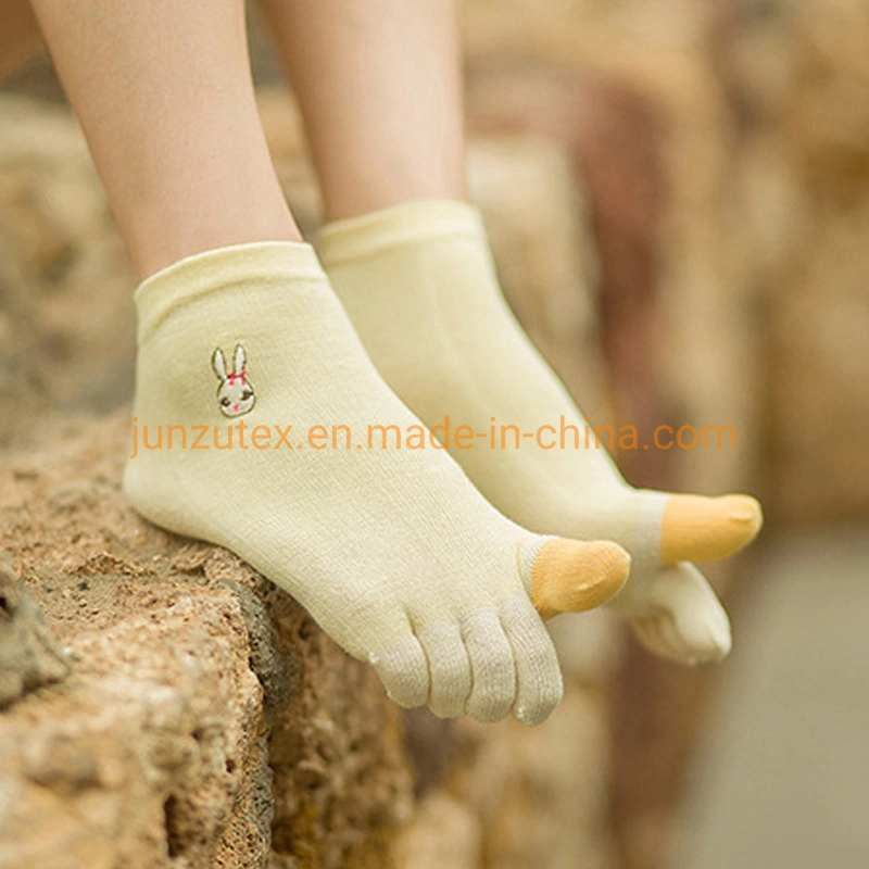 Women Invisible Ankle Socks Five Fingers Toe Socks Summer Colored Toe Invisible Shallow-Mouthed Cotton Women Socks