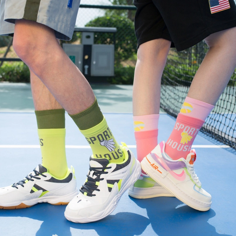 Medium Socks OEM Fashion Socks Pattern Design Custom Logo Crew Sports Scoks Running Socks Men Cycling Socks Man Cotton Socks Boat Socks Basketball Socks