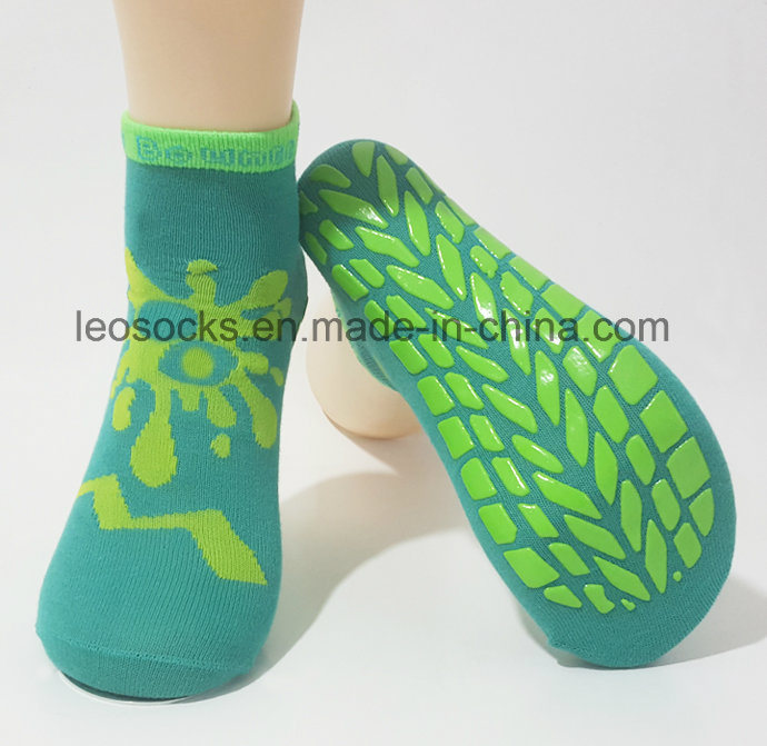 Trampoline Park Socks with Anti-Slip Printing on Foot