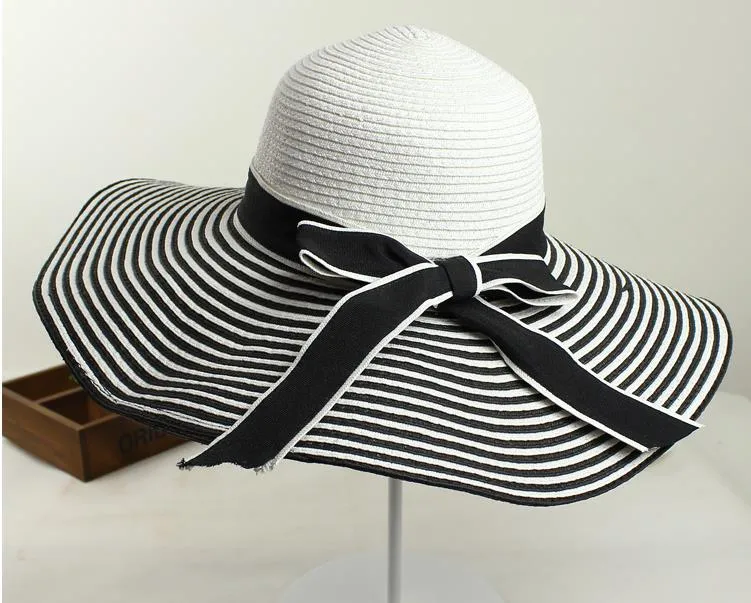 Black and White Fashion Straw Hat Wide Brim Sun Block Hat for Ladies