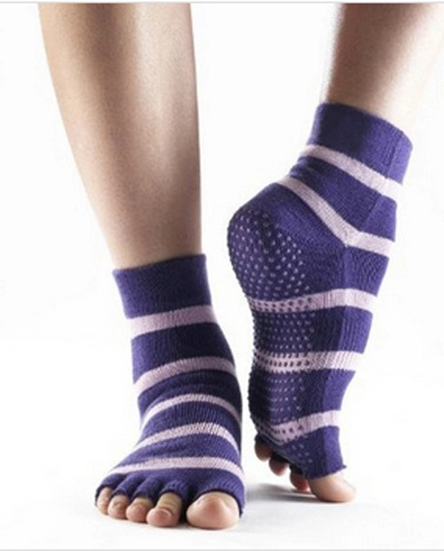 Men's/Women's Unisex Grey Grippers/Trampoline Non-Slip Crew Yoga Toe Socks
