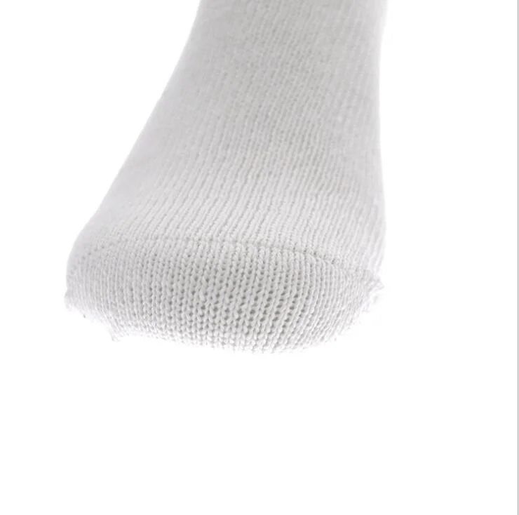 Knitting Flexible and Elastic Protective Long Socks for Patients