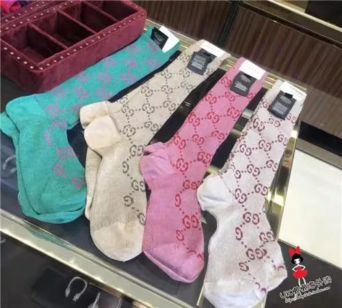 Women's MID-Length Stockings Trend Socks Lady V64 Socks