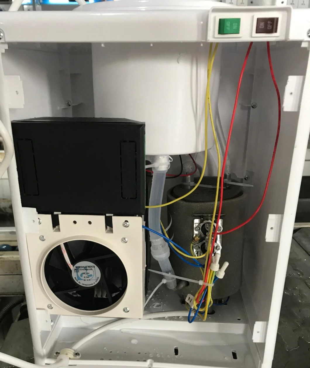 Manufacturer Electric Cooling Desk Top Hot Cold Water Cooler Dispenser