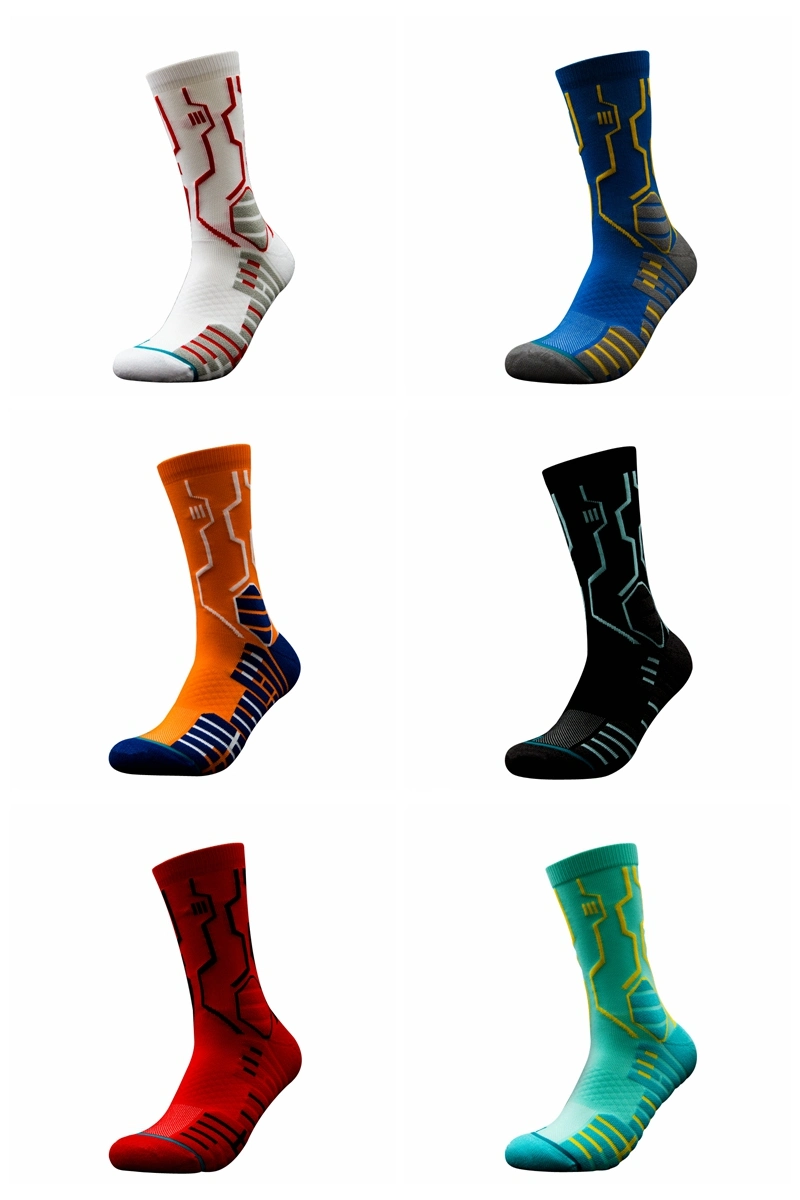 2021 New Design Cotton Crew Sock Sport Socks Basketball Socks for Elite Man