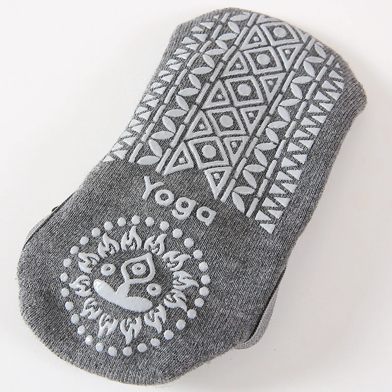 Yugland Wholesale Cotton Non-Slip Cotton Yoga Socks for Women Aerial Grips Socks for Pilates Dance Barre Ballet