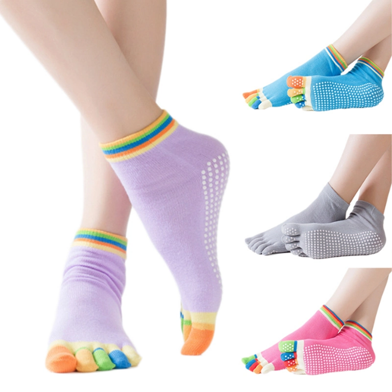 Wholesale Customized Five Toe Sport Socks Anti Skid Slip Trampoline Socks Grip Yoga Socks for Women