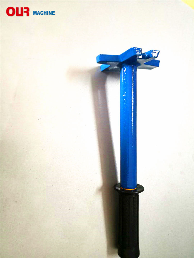 China Manufacturer Mass in Stock Drum Wrenches, Bung Nut Wrenches