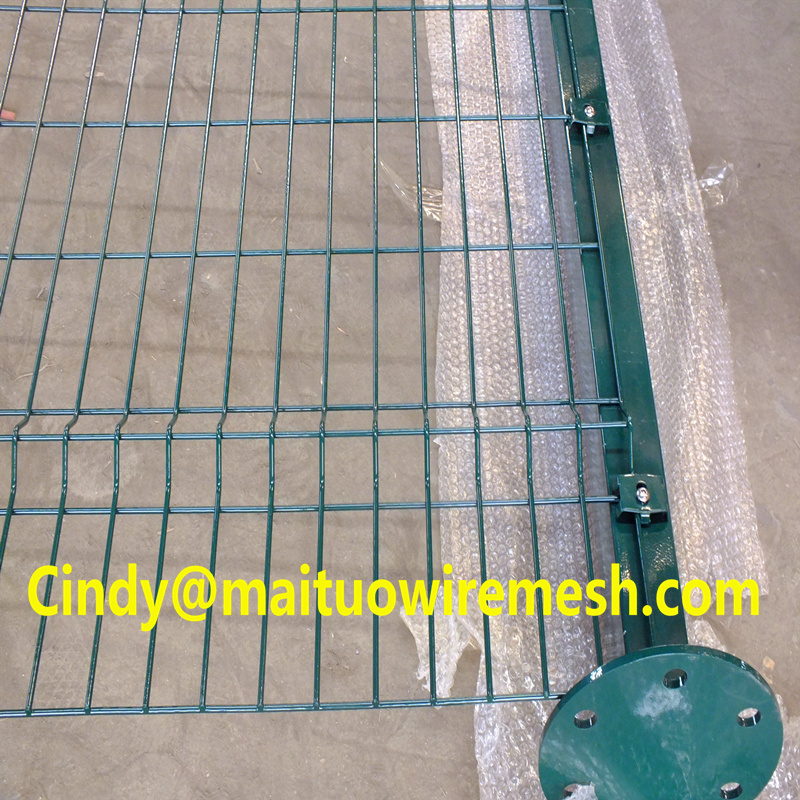 PVC Coated Welded Wire Mesh Triangle Fence 3V 3D Fence