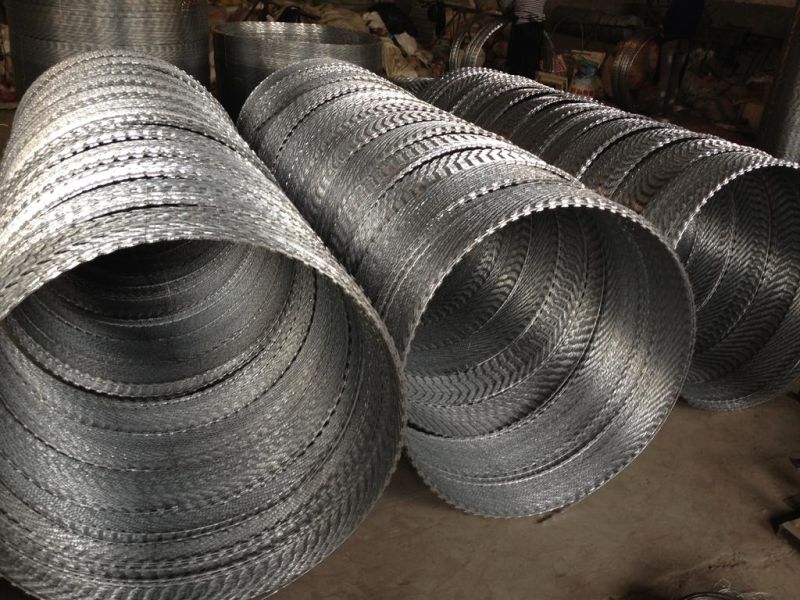 Hot Dipped Galvanized Razor Concertina Barbed Wire, Flat Wrap Razor Wire