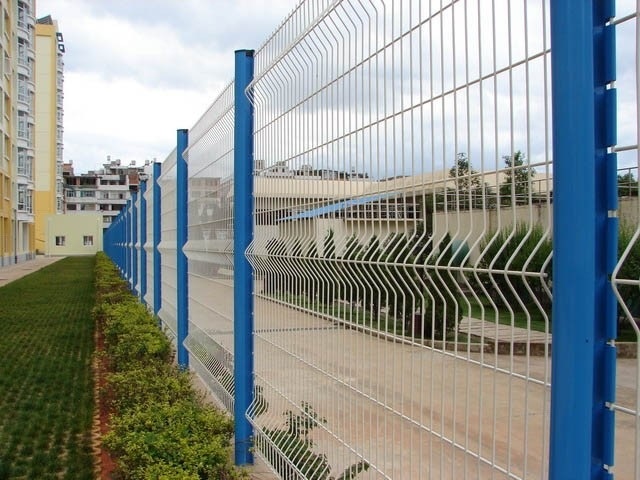 Welded PVC Coated Security Wire Mesh Garden Fence
