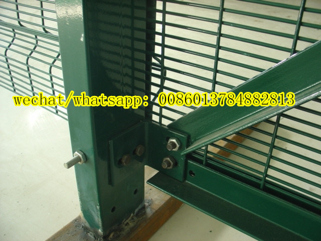 Airport PVC Coated Welded Wire Mesh Fence