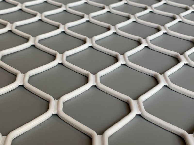 Aluminum Grid Mesh From Stretched Expanded Punched Aluminium Extrusion Panel