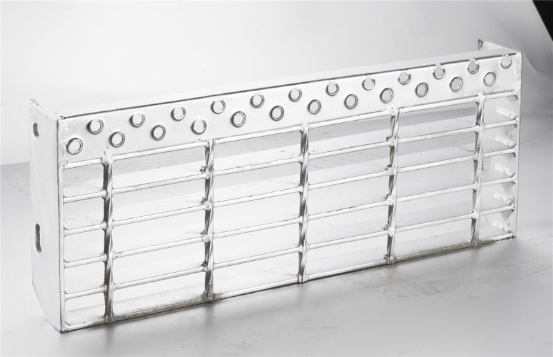 Galvanized or Black Serrated Steel Grating with Twisted Bars