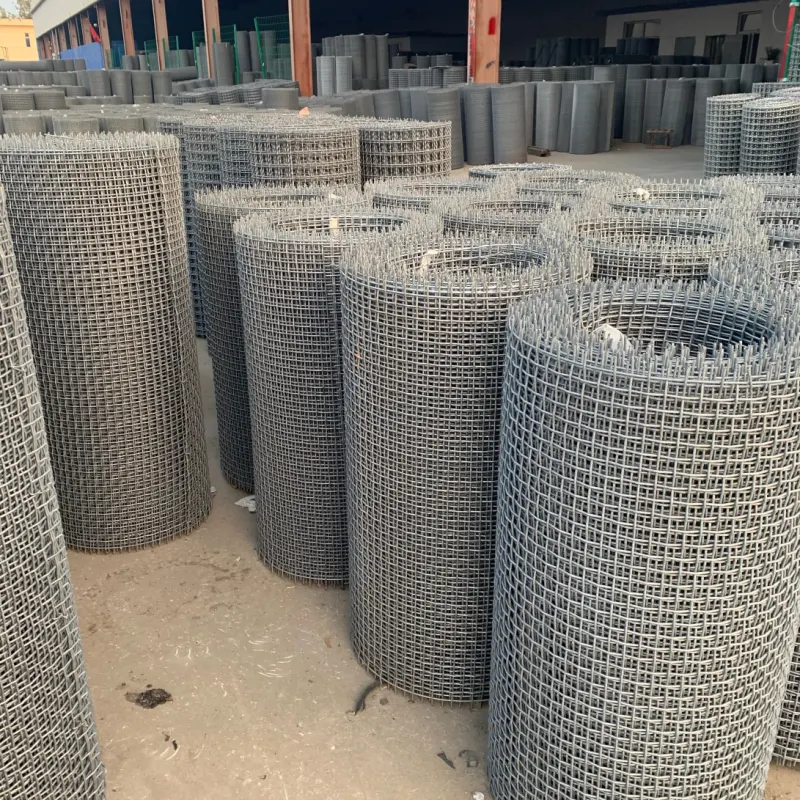 High Carbon Steel Crimped Woven Wire Mesh /Square Hole Screen Mesh (XM)
