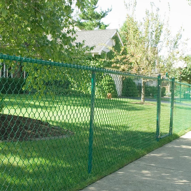 Green Black PVC Coated Galvanised Chain Link Fabric Security Boundary Fence.