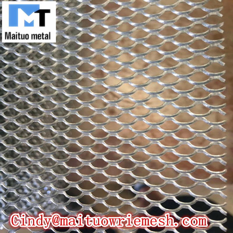Galvanized / Red Powder Expanded Metal Mesh Fence with Powder