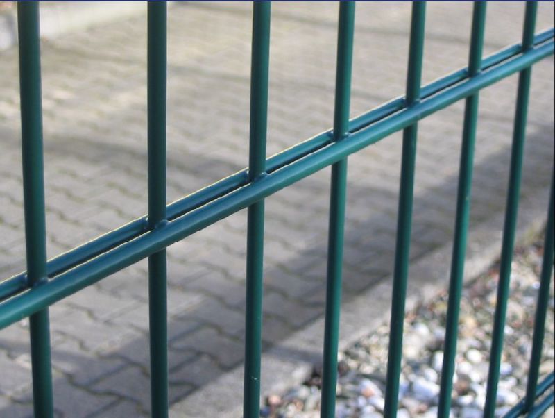 High Quality PVC Powder Coated Welded Double Iron Wire Fence