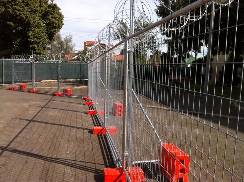 PVC Coated V Panel Wire Welded Mesh Fence for Yard