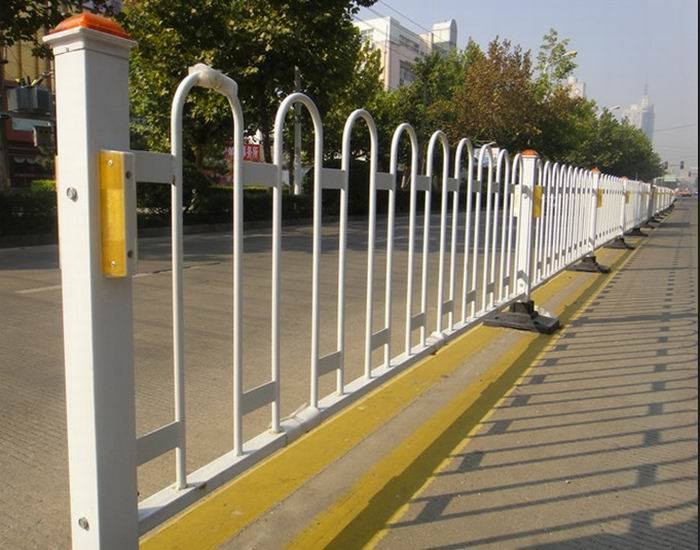 Factory Supply PVC Coated 3D Triangular Bending Wire Mesh Fence Garden Fence /Welded Wire Mesh Fence /Security Fence