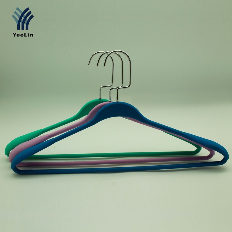Yeelin PVC Clothes Hanger with Rubberized Plastic