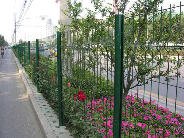 High Security Curved Welded Wire Mesh Airport Fencing