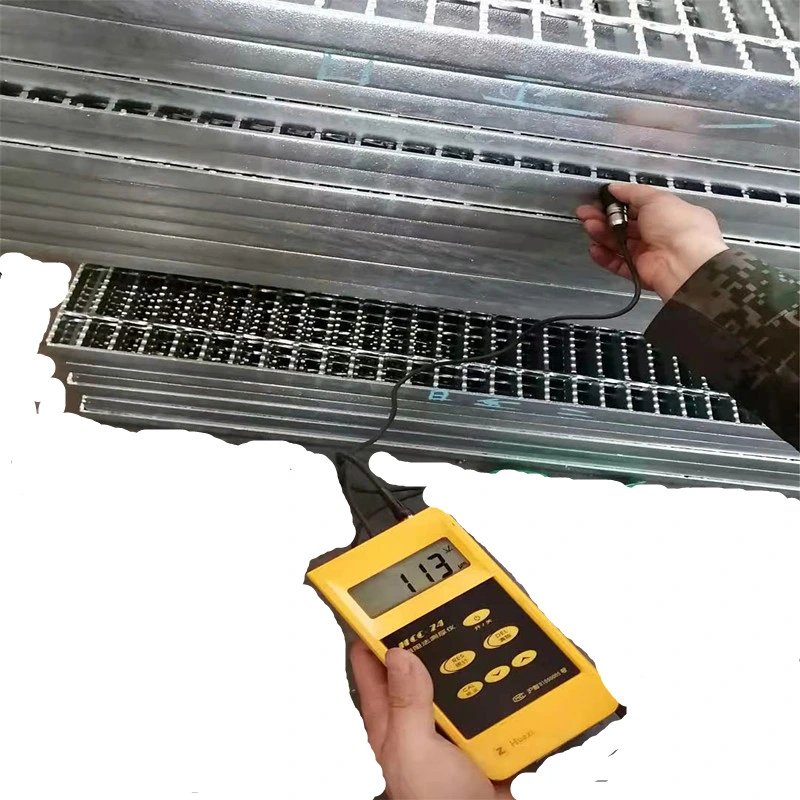 Cheaper Serrated Hot DIP Galvanized or Painting Webforge Plug-in Mild Steel Grate by Hand Welding