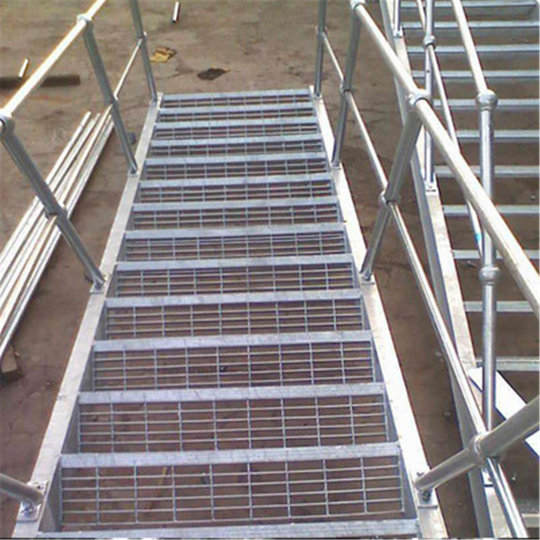 Anti-Slip and Anti Rust T1 or T2 Hot DIP Galvanized Steel Grating Stairs on Ladder