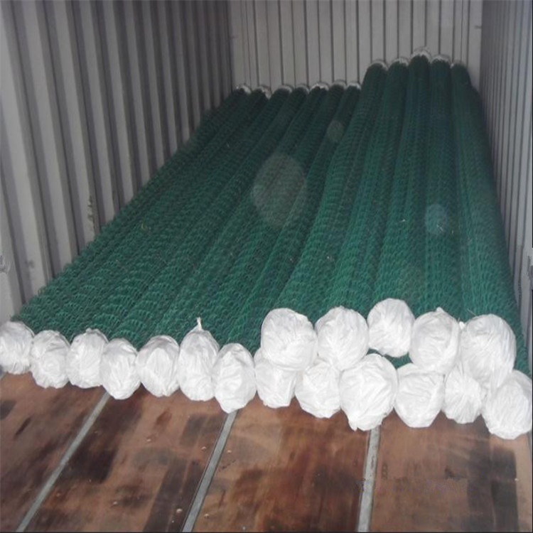 Green Coated Vinyl Coated Chain Link Wire Mesh Fencing in Roll