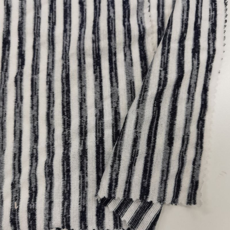 China Fashion Soft Knitted Rayon Polyester Spandex Elastic Colored Striped Coarse Needle Sweater Knitted Fabric
