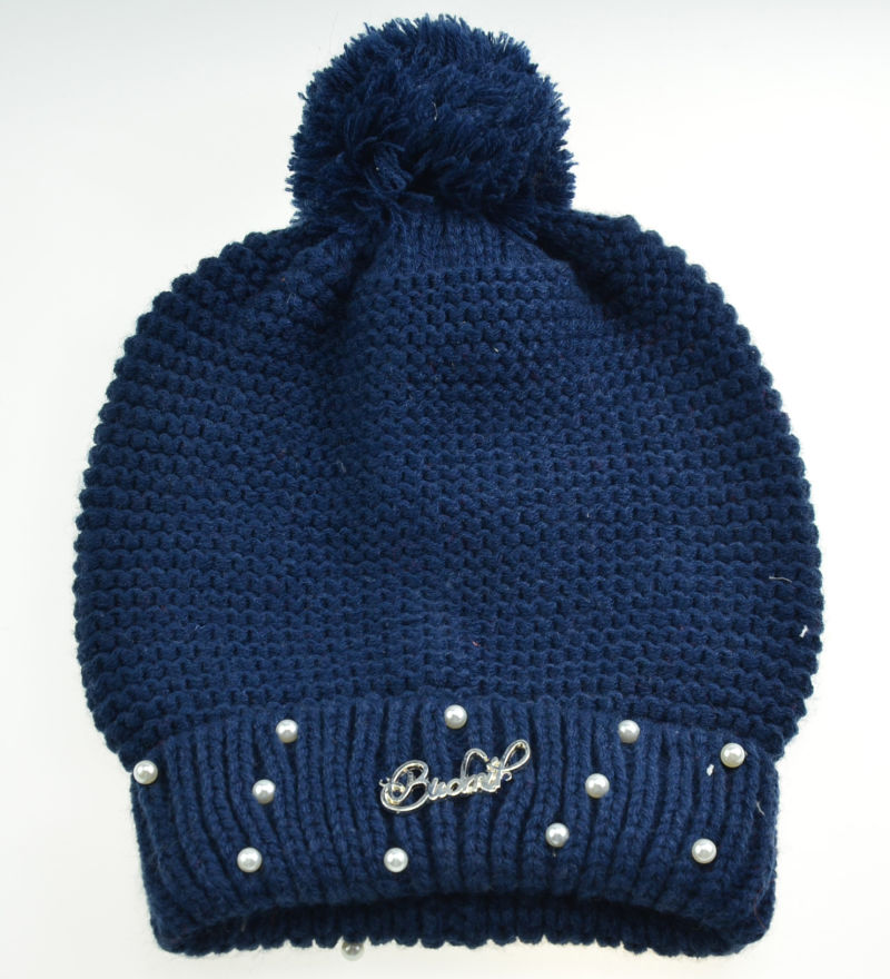 Women Lady New Design Plain Winter Knitted Hat with Pearl