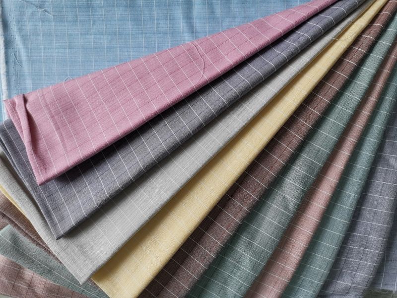 Polyester Cotton W1 Slub Checks Clohting Shirt Fabric