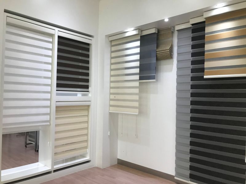 Plain Color Sunlight Filtering Roller Blind and Curtain