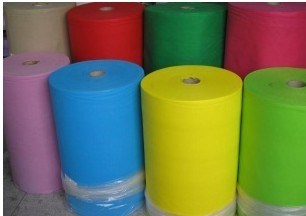 Protective Coverall Fabric ISO9001 Microporous Nonwoven Fabric 8g