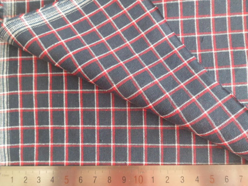 Red/White/Black 125GSM 100% Cotton Yarn Dyed Fabric