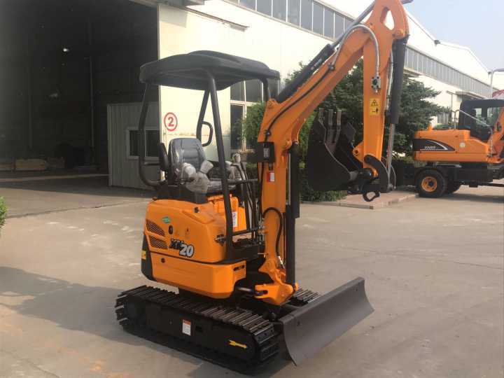 Xiniu 800kg Hydraulic Crawler Mini Excavator Small Digger Small Excavators with Ce