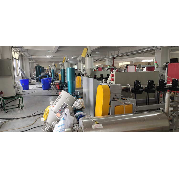PP Meltblown Filter Non-Woven Fabric Extrusion Making Machine