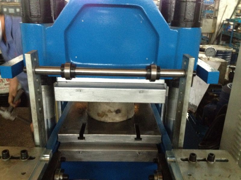 High-Tech Platen Vulcanizing Press Rubber Machine / Automatic Plate Vulcanizing Press