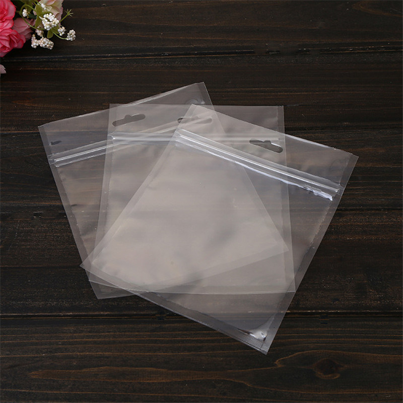 Customized Laminated Transparent Plastic Bags with Zipper for Underwear Socks Packaging