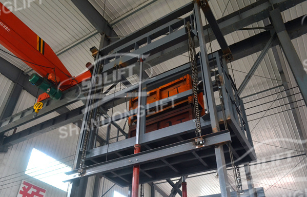China Vertical Goods Lift Manual Platform Lift
