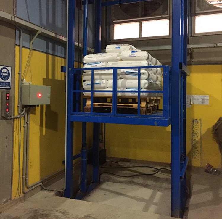 Warehouse Elevator Lift Material Hoist