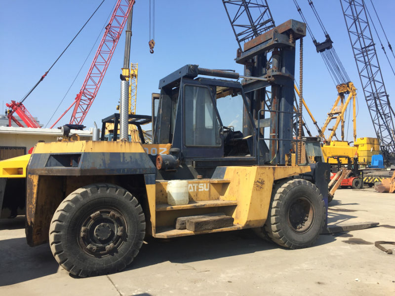 Used Komatsu Forklifts 30t Komatsu Fd300 Forklifts with Good Condition Low Price for Hot Sale
