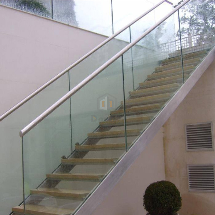 Outdoor Stairs /Step Ladder with Glass Railing / Wooden Staircase