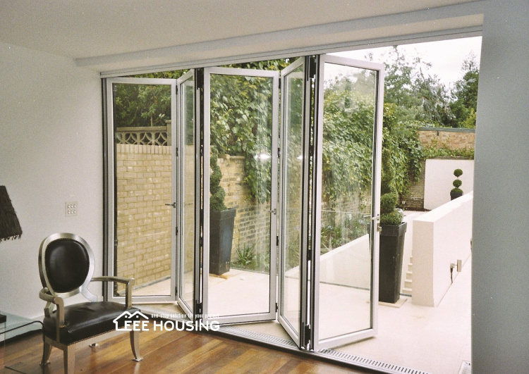 Factory Direct Supply Vetrina Glass Bi-Fold Folding Glass Wall & Door for Home