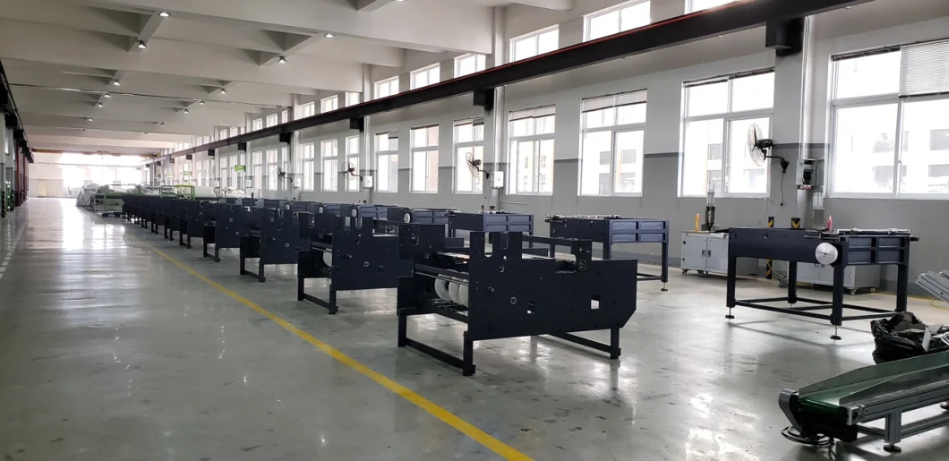 PP Biodegradable Eco-Friendly Non Woven Bag Machine for T Shirt Bag, D Cut Bag Making