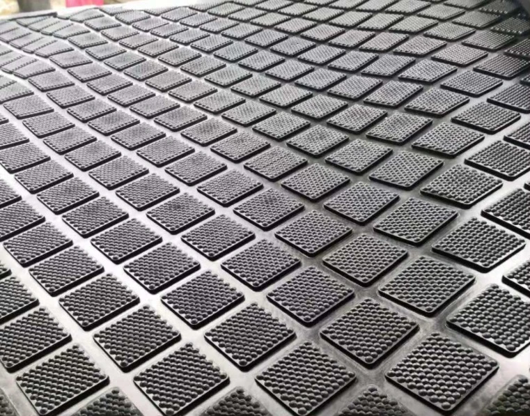 Cow Mat/Horse Stall Mat /Pig Farrowing Carte in China
