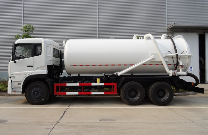 Dongfeng 18cbm 18000liters Road Cleaning Sewage Fecal Vacuum Suction Truck with Hydraulic Lifting System