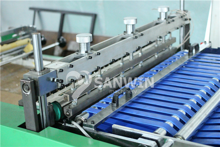 Plastic Side Sealing Bag Making Machine for D Cut