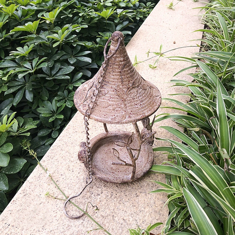 Metal Iron Device Bird Feeding Balcony Plutus Cat Village Retro Hanging Garden Animal Flower Feeding Device